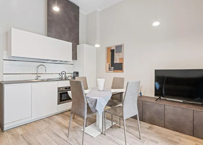 Guesthost - Maragliano Cozy Flat With Balcony Florence