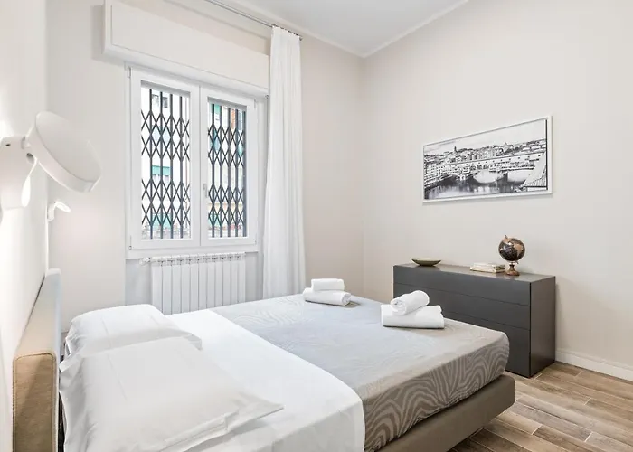Guesthost - Maragliano Cozy Flat With Balcony * Florence